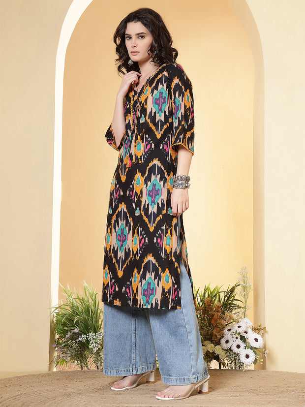 Black Printed Straight Kurta with Three Quarter Sleeves