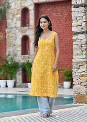 Women Yellow Printed Straight Sleeveless Kurta