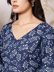 Women Blue Printed Straight Tunic