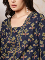 Blue Printed Straight Kurta with Three Quarter Sleeves