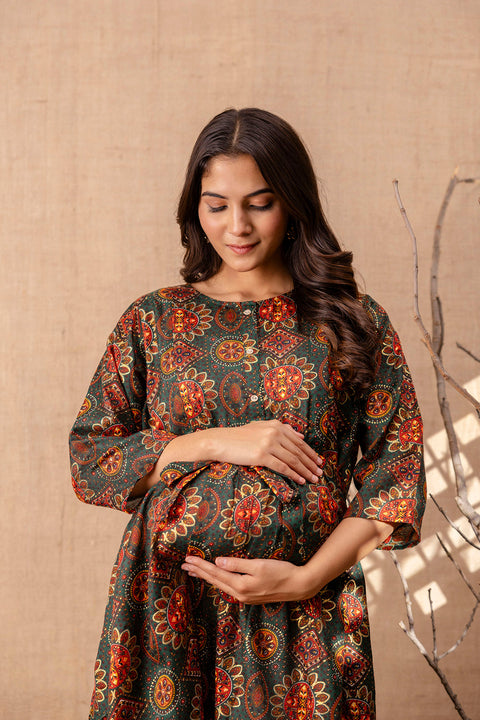 Women Green Printed Flared Maternity Dress