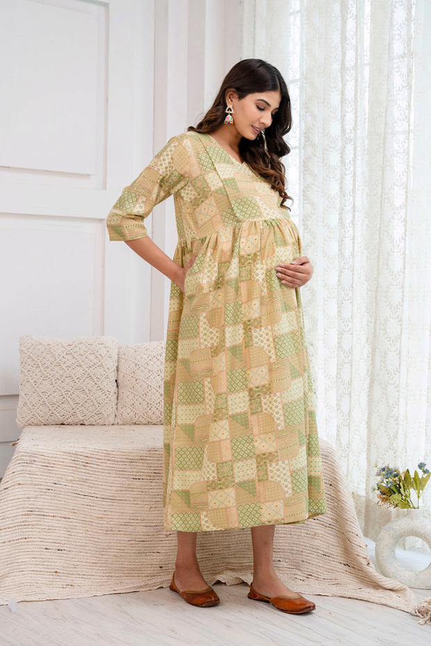 Nayo Fab  Green Printed Maternity Dress For Women