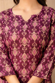 Women Burgundy Printed Straight Kurta