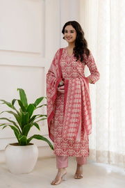 Women Pink Printed Straight Kurta And Trouser With Dupatta