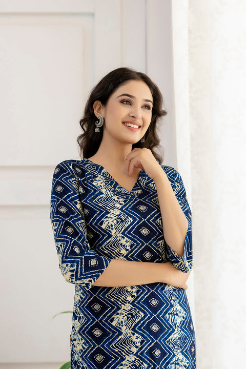 Women Blue Printed Straight Kurta And Trouser