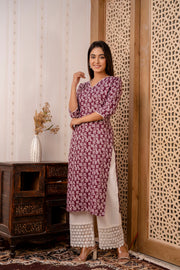 Women Purple Printed Straight Kurta with Three Quarter Sleeves