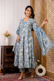 Women Grey Floral Printed Anarkali Kurta And Trouser With Dupatta