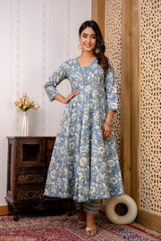 Women Grey Floral Printed Anarkali Kurta And Trouser With Dupatta