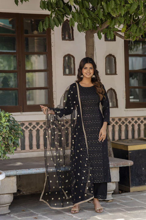 Women Black Embroidered Straight Kurta With Trouser And Net Dupatta