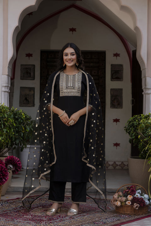 Women Black Embroidered Straight Kurta With Palazzo And Net Dupatta