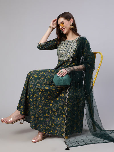 Women Green Embroidered Flared Kurta With Trouser And Dupatta