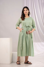 Nayo Green Printed Maternity Dress For Women