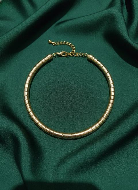 Coiled Adjustable Choker Necklace