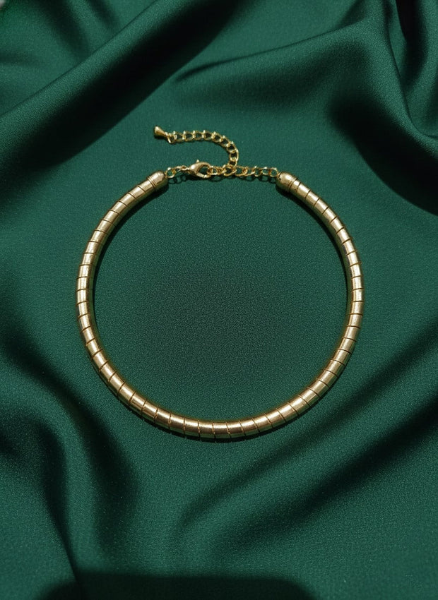 Coiled Adjustable Choker Necklace