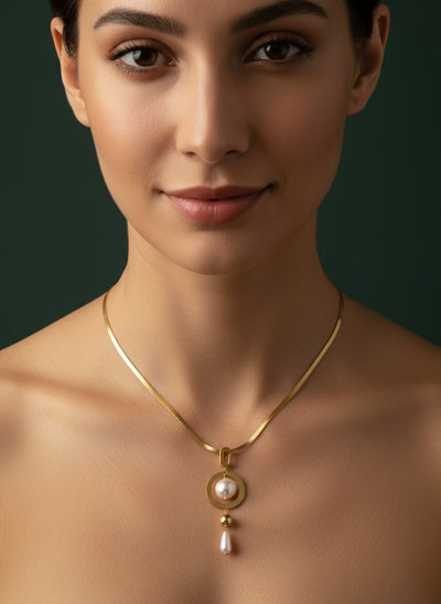 Antique Pearl Pandent with Chain