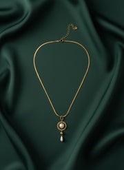 Antique Pearl Pandent with Chain