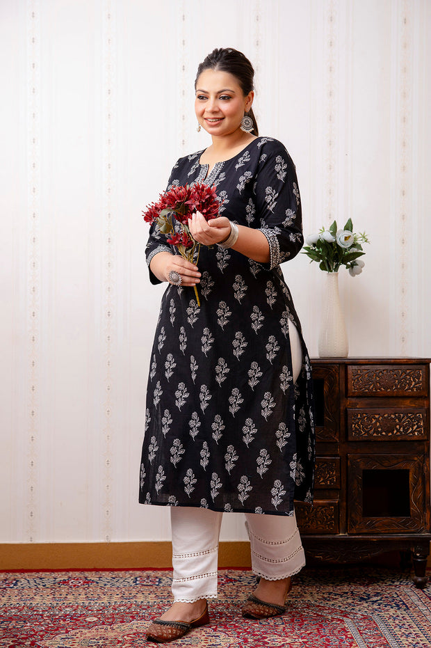 Plus Size Black Printed Straight kurta For Women