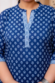 Plus Size Blue Printed Straight kurta For Women