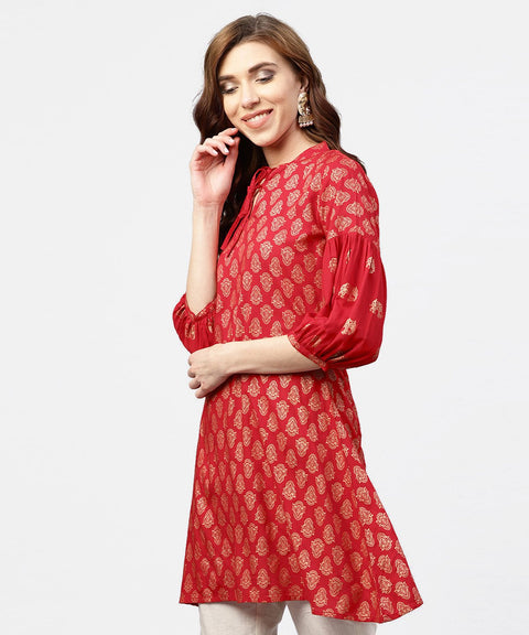 Red Printed Short kurta with key hole neck and 3/4 sleeves