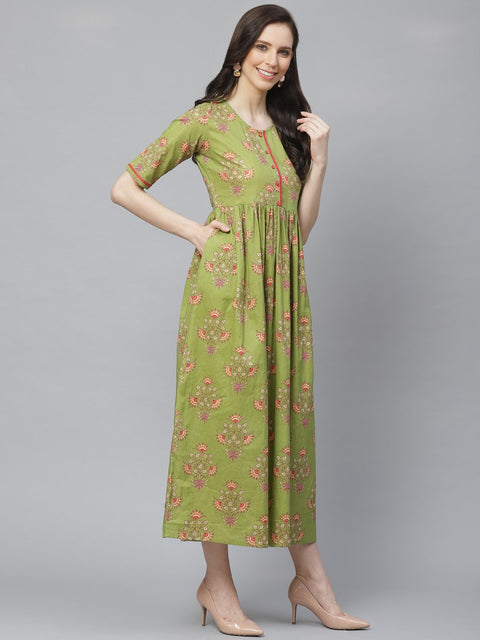 Women Green Floral Printed Round Neck Cotton A-Line Dress