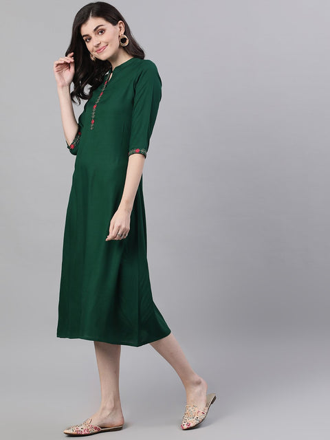 Women Green Solid Solid Mandarin Collar Viscose Rayon A-Line Dress