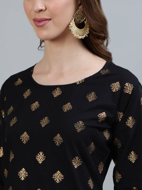 Women Black Printed Straight Kurta With Three Quarter Sleeves