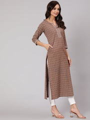 Women Brown Printed Straight kurta With Three Quarter Sleeves