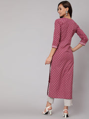 Women Mauve Printed Straight kurta With Three Quarter Sleeves