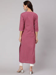 Women Mauve Printed Straight kurta With Three Quarter Sleeves
