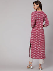 Women Mauve Printed Straight kurta With Three Quarter Sleeves