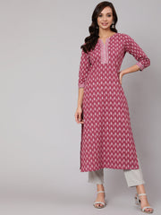 Women Mauve Printed Straight kurta With Three Quarter Sleeves