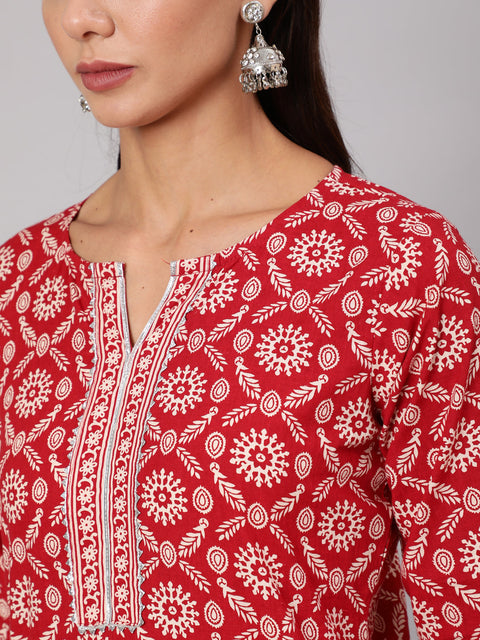 Women Red Ethnic Printed Straight Kurta With Three Quarter Sleeves