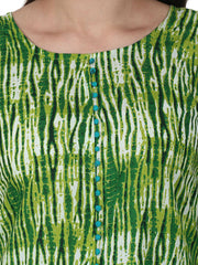 Green printed 3/4 sleeve cotton A-Line kurta