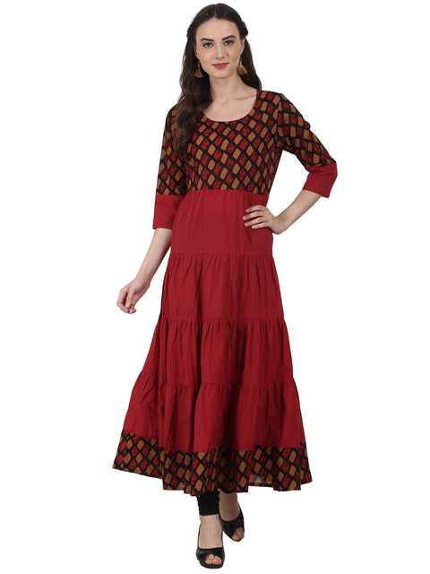 Nayo Women Red printed 3/4 sleeve coton tiered anarkali kurta