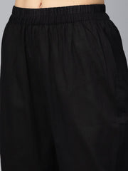 Maroon Floral Printed 3/4th sleeve straight kurta with solid black cigerette pants