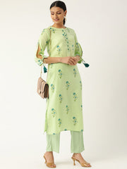 Women Pista Green Calf Length Three-Quarter Sleeves Straight Floral Printed Cotton Kurta