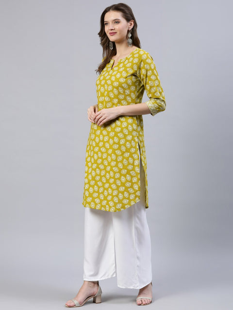Women Green Printed Straight Kurta With Three Quarter Sleeves