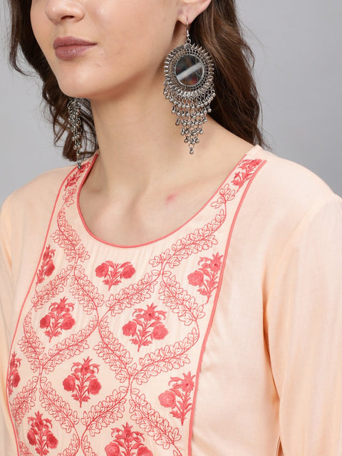 Women Peach Embroidered Straight Kurta With Three Quarter Sleeves