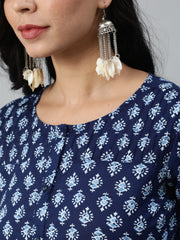 Women Navy Blue Ethnic Printed Straight Kurta With Three Quarter Sleeves