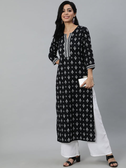 Women Black Printed Straight Kurta With Three Quarter Sleeves