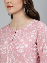 Women Pink Floral Printed Kurta With Three Quarter Sleeves