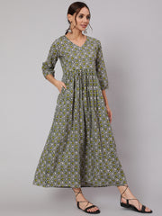 Women Grey Abstrac Printed Gathered Dress With Three Quarter Sleeves