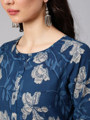 Women Blue Floral Printed Straight Kurta With Three Quarter Sleeves