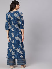 Women Blue Floral Printed Straight Kurta With Three Quarter Sleeves
