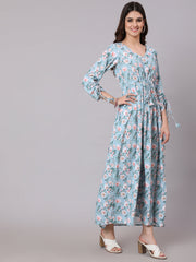 Women Green Printed Flared Dress With Three Quarter Sleeeves