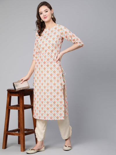 Women Multi Geometric Printed Straight Kurta With Three Quarter Sleeves