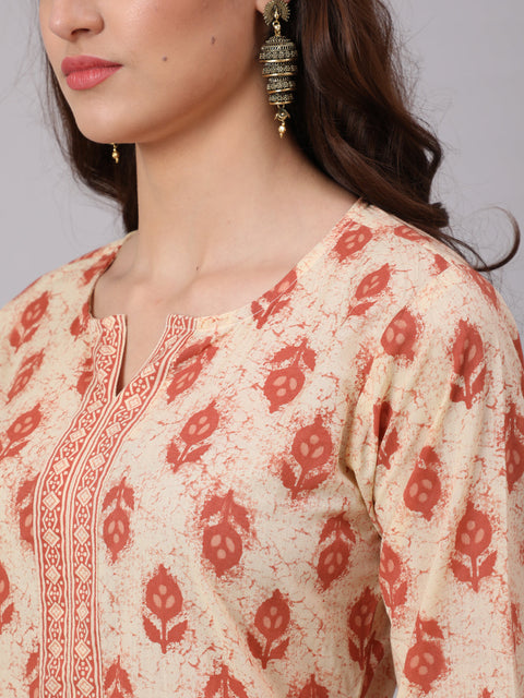 Women Cream Ethnic Printed Straight Kurta With Three Quarter Sleeves