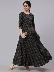 Women Green Ethnic Printed Flared Dress With Three Quarter Sleeves