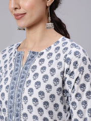 Women Off-White Printed Straight Kurta With Three Quarter Sleeves