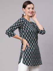 Women Green Ethnic Printed Straight Tunic With Three Quarter Sleeves